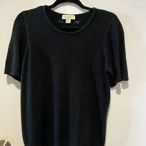 🛍️ Appleseed's Classic Black Knitwear